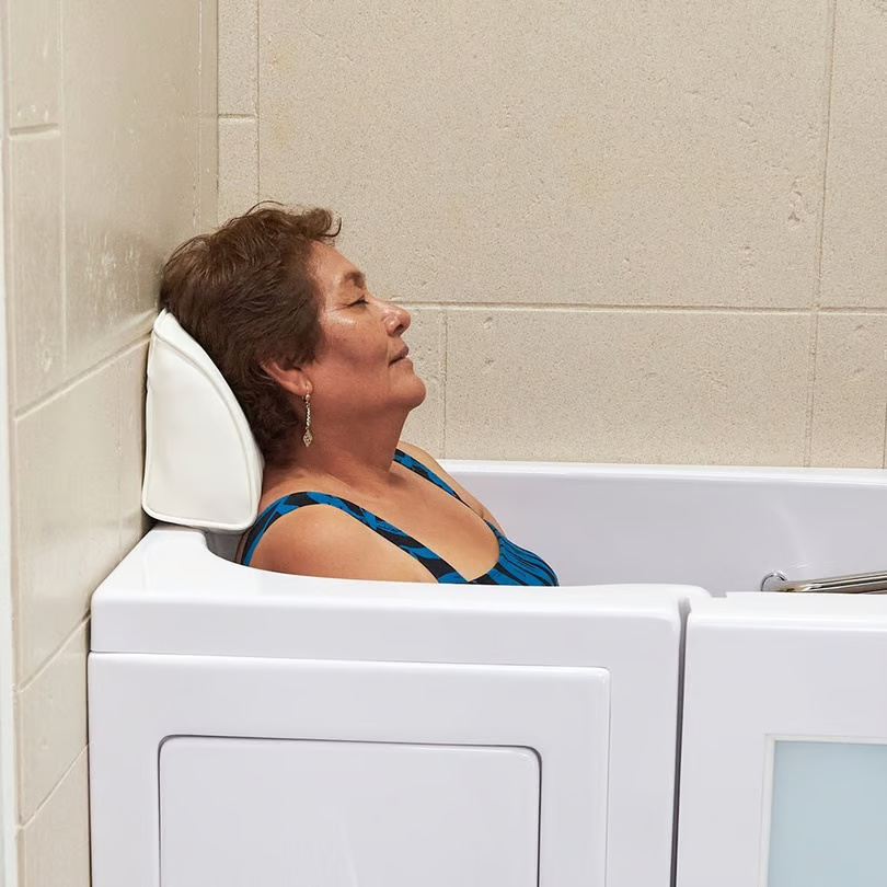 Small 10″ x 7.5″ Head Pillow with 2-Suction-Cups for Walk-In Bathtubs - Image 4